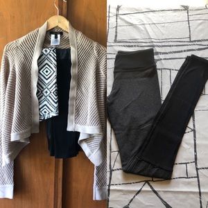 Color-blocked leggings from Jala Clothing.